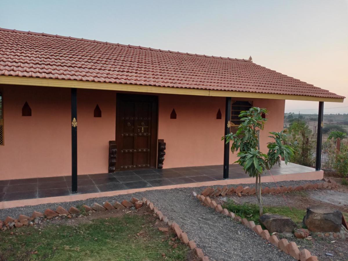 Mohole Wada, Ramshej Fort, Nashik Bagian luar foto